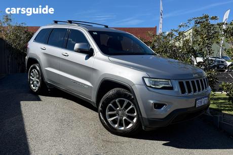 Silver 2014 Jeep Grand Cherokee Wagon Laredo (4X4)