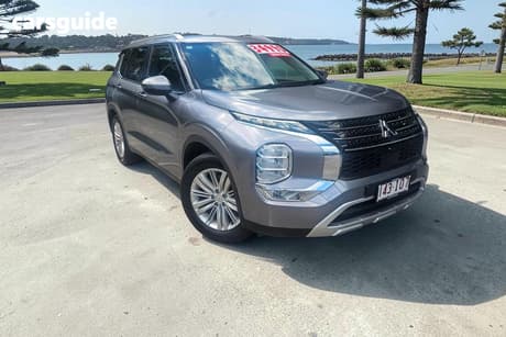 Grey 2023 Mitsubishi Outlander Wagon Ls 7 Seat (2Wd)