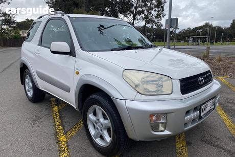 White 2001 Toyota RAV4 Wagon Cruiser (4X4)