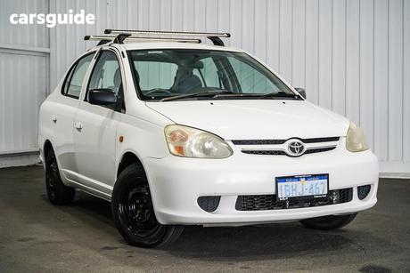 White 2002 Toyota Echo Sedan