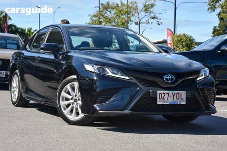 Black 2018 Toyota Camry Sedan Ascent Sport (Hybrid)