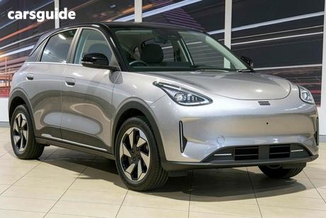 Silver 2026 Geely Ex2 Hatch INSPIRE R