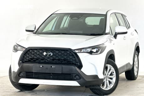 White 2024 Toyota Corolla Cross Wagon Gx 2Wd Hybrid