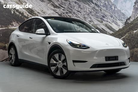 White 2022 Tesla Model Y Wagon Rear-Wheel Drive