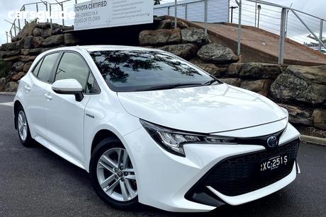 White 2022 Toyota Corolla Hatchback Ascent Sport Hybrid