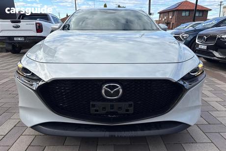 White 2024 Mazda 3 Hatchback G20 Pure
