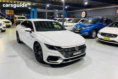 White 2018 Volkswagen Arteon Liftback 206 Tsi R-Line