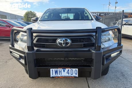 White 2022 Toyota Hilux Double Cab Pick Up Sr Hi-Rider (4X2)