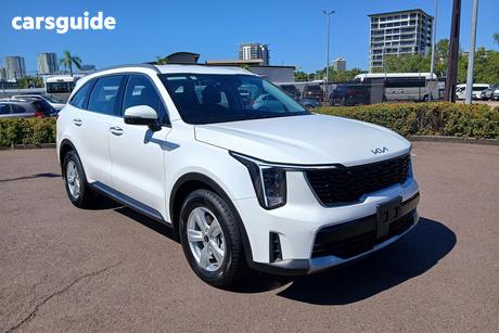 White 2023 Kia Sorento Wagon S 7 Seat