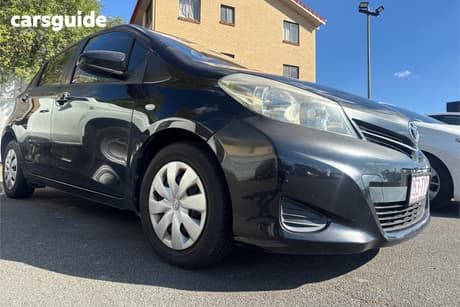 Black 2014 Toyota Yaris Hatchback Yr