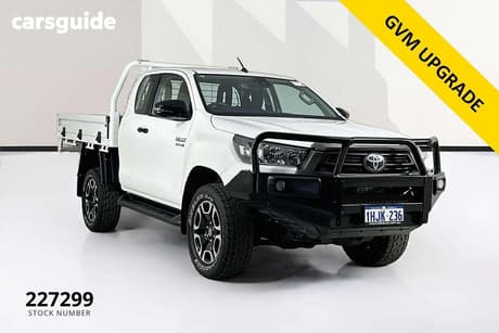 White 2021 Toyota Hilux X Cab Cab Chassis Sr (4X4)
