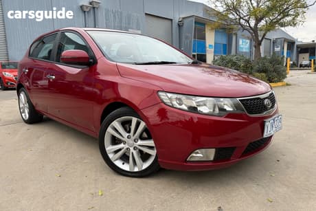 Burgundy 2011 Kia Cerato Hatchback Sli