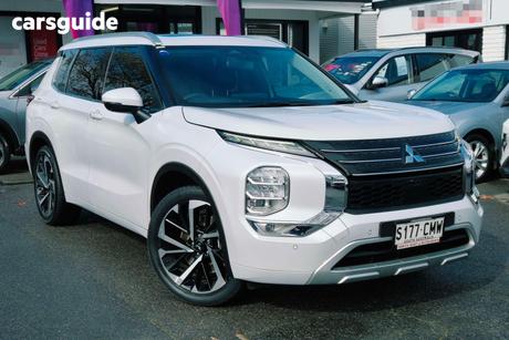 White 2021 Mitsubishi Outlander Wagon Exceed 7 Seat (Awd)
