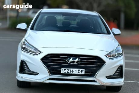 White 2017 Hyundai Sonata Sedan Active