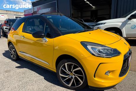Yellow 2014 Citroen DS3 Cabriolet Dsport