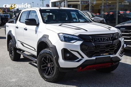 White 2025 Isuzu D-MAX Crew Cab Utility Blade (4X4)
