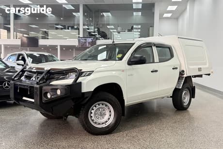 White 2021 Mitsubishi Triton Double Cab Chassis Glx (4X4)