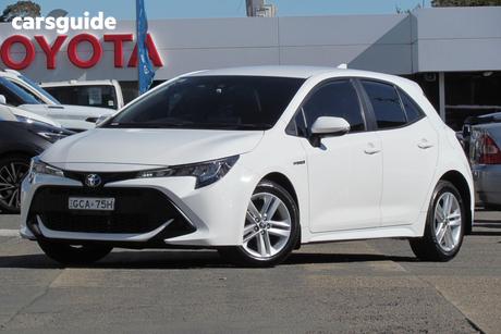 White 2022 Toyota Corolla Hatchback Ascent Sport Hybrid