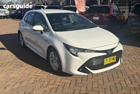 White 2020 Toyota Corolla Hatch