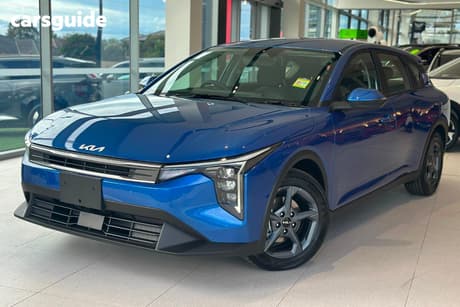 Blue 2026 Kia K4 Hatchback S