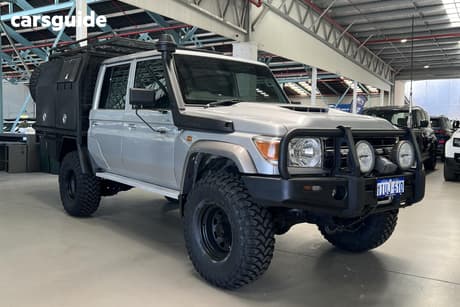Silver 2017 Toyota Landcruiser Double Cab Chassis Gxl (4X4)