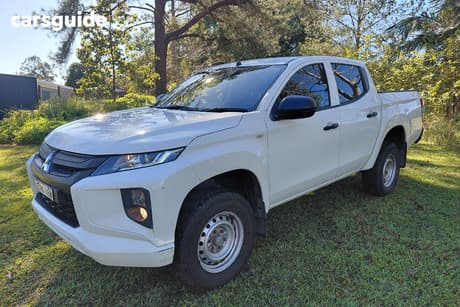 White 2021 Mitsubishi Triton Double Cab Pick Up Glx (4X2)