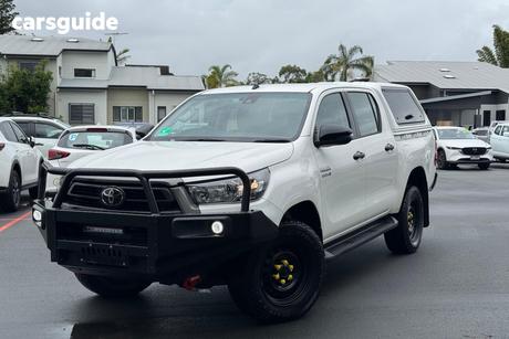 White 2021 Toyota Hilux Double Cab Pick Up Sr (4X4)