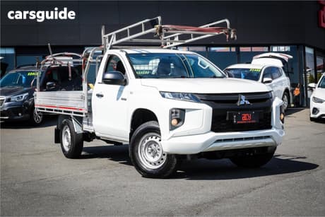 White 2018 Mitsubishi Triton Cab Chassis Glx