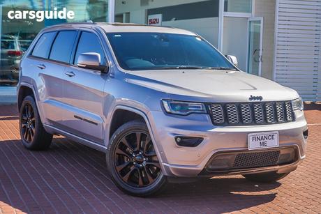 Silver 2019 Jeep Grand Cherokee Wagon Night Eagle (4X4)