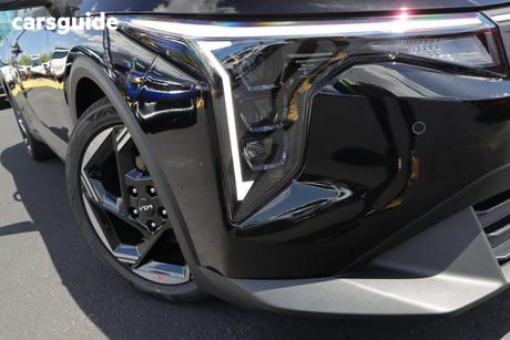 Black 2025 Kia K4 Sedan Sport
