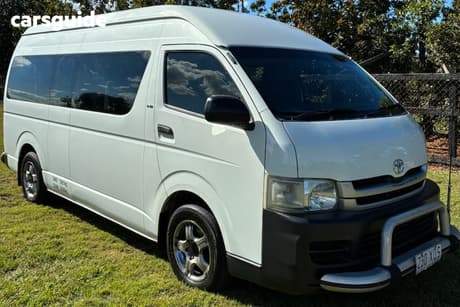 White 2008 Toyota HiAce Bus Commuter