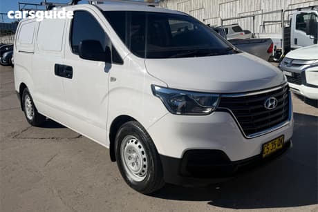 White 2019 Hyundai Iload Van 3S Liftback