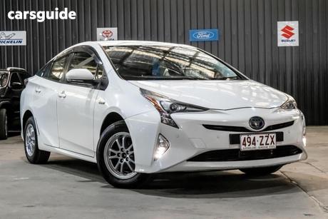 White 2016 Toyota Prius Hatch HYBRID ZVW50R