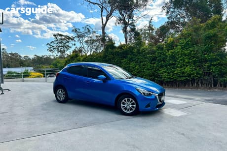 Blue 2015 Mazda 2 Hatchback Maxx
