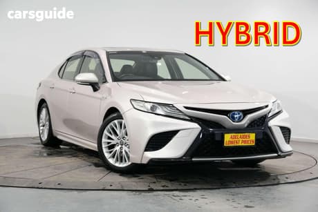 Gold 2018 Toyota Camry Sedan Sl