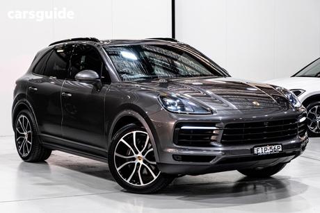 Grey 2019 Porsche Cayenne Wagon