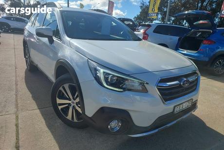 White 2017 Subaru Outback Wagon 2.5I Premium