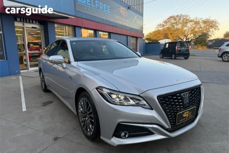 Silver 2022 Toyota Crown Sedan G EXECUTIVE