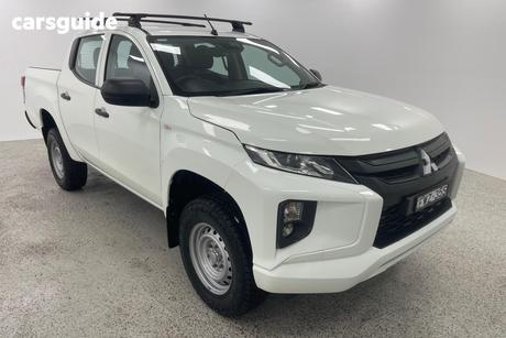 White 2022 Mitsubishi Triton Double Cab Pick Up Glx (4X2)