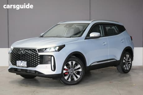 Silver 2025 Chery Tiggo 4 Wagon Ultimate