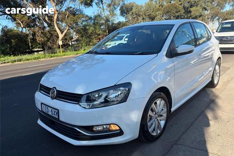 White 2016 Volkswagen Polo Hatchback 81 Tsi Comfortline