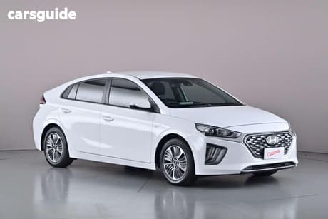 White 2020 Hyundai Ioniq Hatchback Plug-In Hybrid Elite