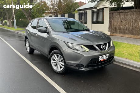 Grey 2016 Nissan Qashqai Wagon St (4X2)