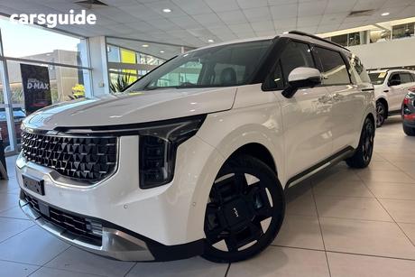 White 2024 Kia Carnival Wagon Gt-Line