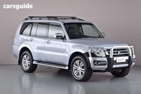 Silver 2017 Mitsubishi Pajero Wagon Exceed Lwb (4X4)