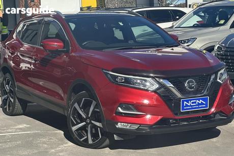 Red 2019 Nissan Qashqai Wagon Ti