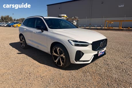 White 2022 Volvo XC60 Wagon Ultimate B6 Dark Mhev