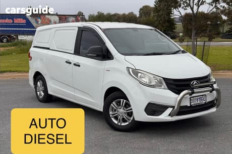 White 2020 LDV G10 Van Barn Door