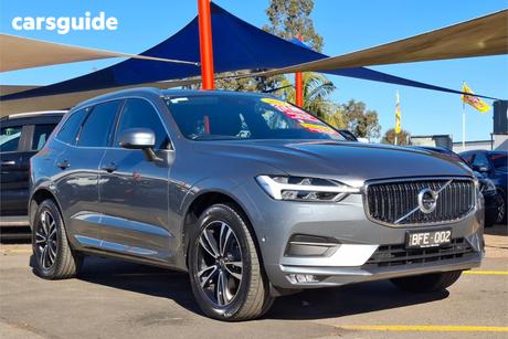 Grey 2019 Volvo XC60 Wagon D4 Momentum (Awd)