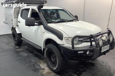 White 2014 Mitsubishi Triton Double Cab Utility Glx (4X4)